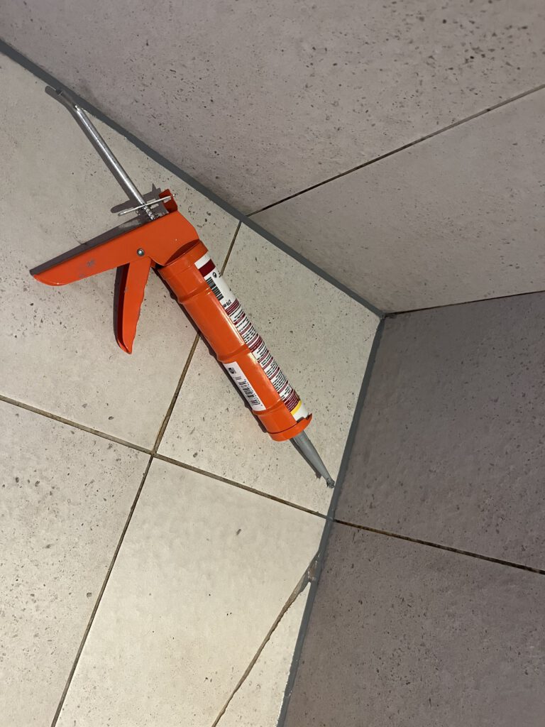 Wie lange muss Silikon trocknen?